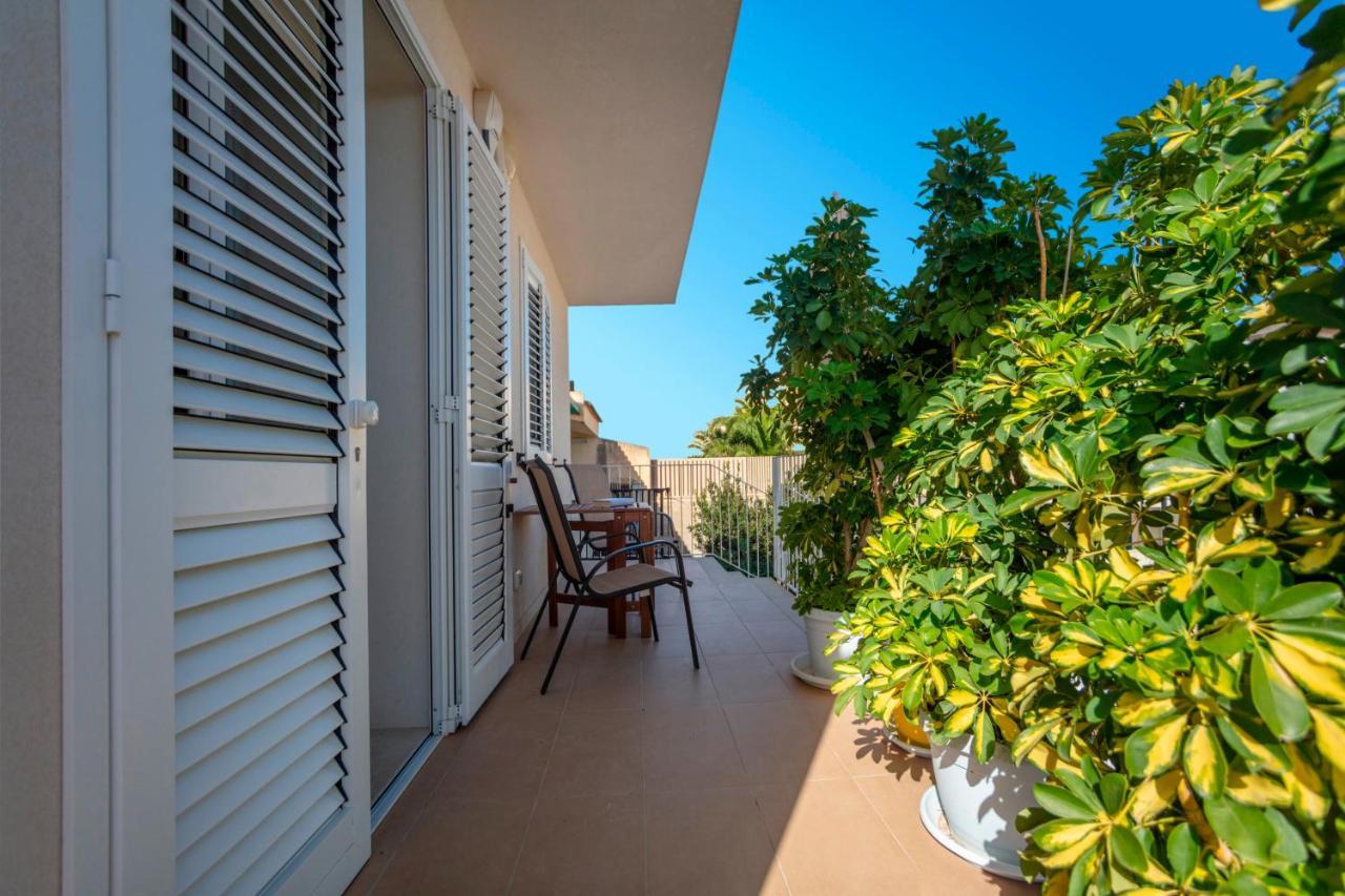 Willa Terrazza Montalbano Punta Secca Zewnętrze zdjęcie