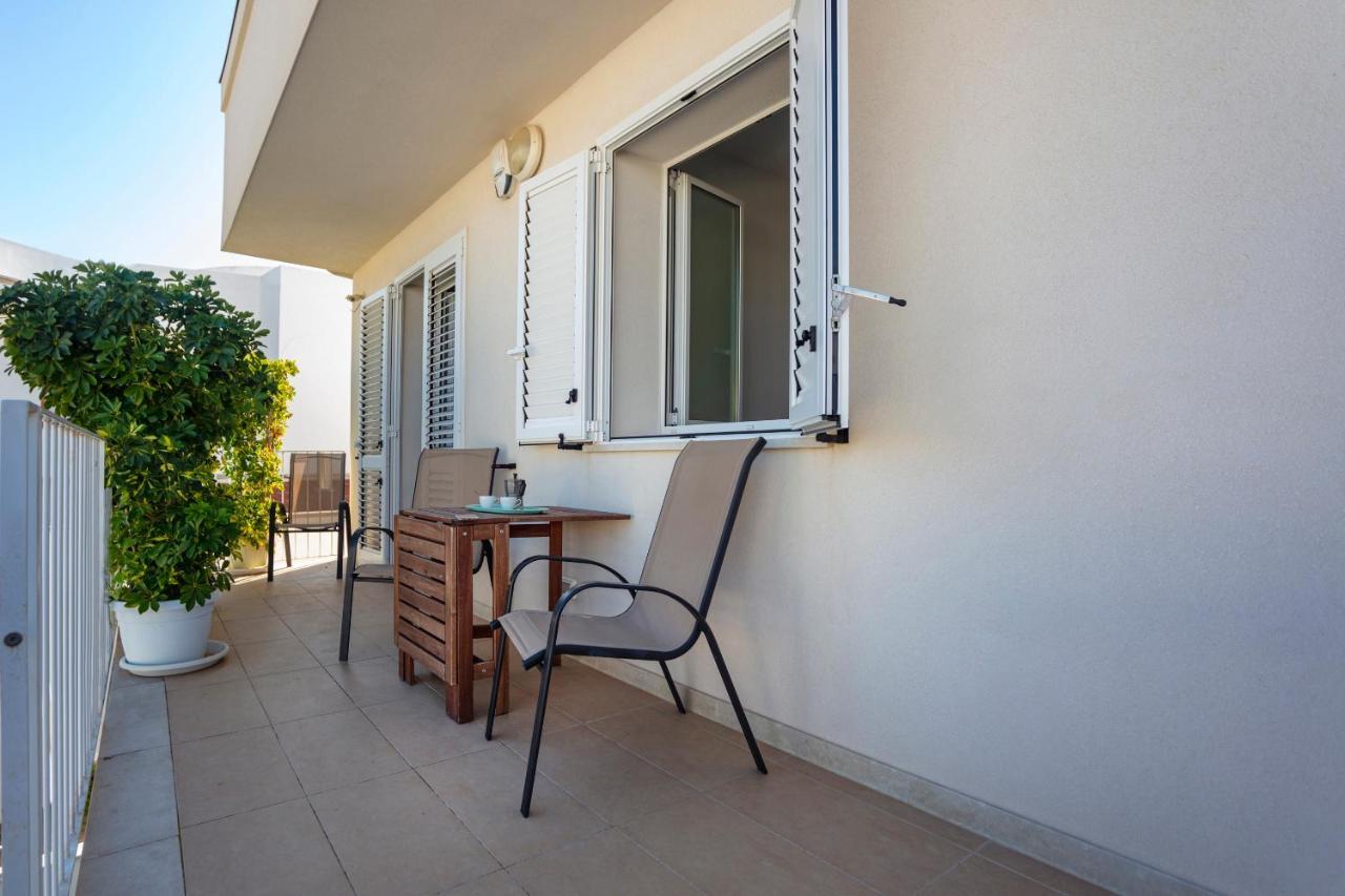 Willa Terrazza Montalbano Punta Secca Zewnętrze zdjęcie