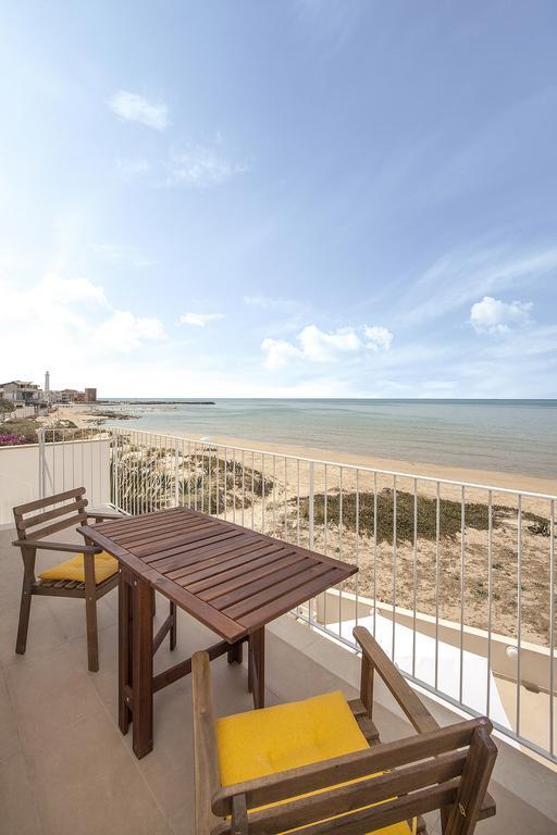 Willa Terrazza Montalbano Punta Secca Zewnętrze zdjęcie