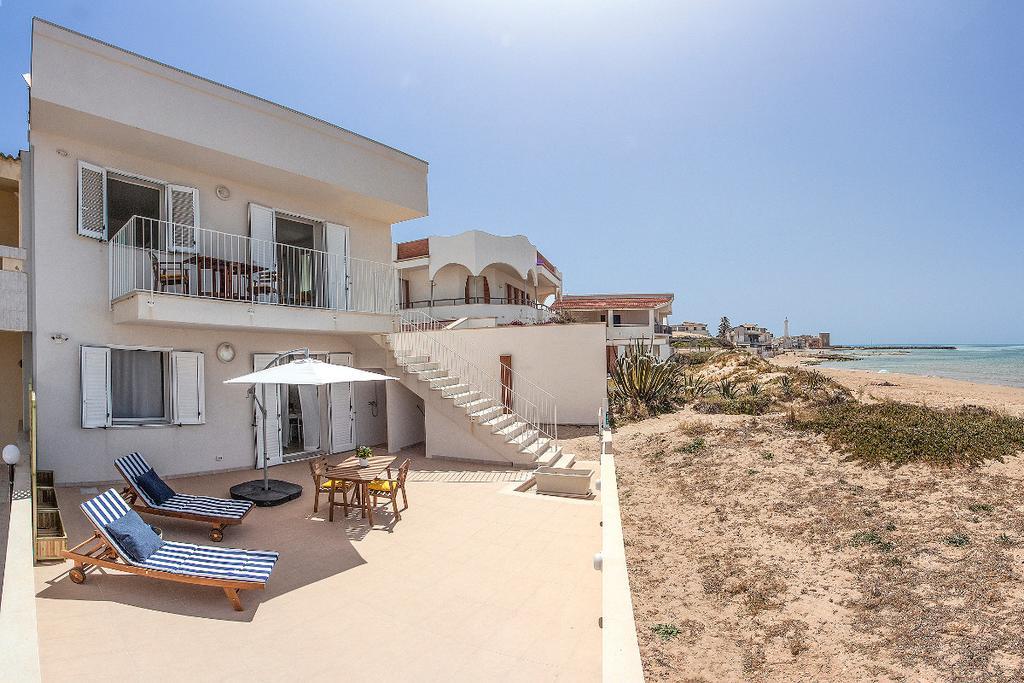 Willa Terrazza Montalbano Punta Secca Zewnętrze zdjęcie