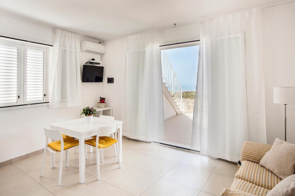 Willa Terrazza Montalbano Punta Secca Zewnętrze zdjęcie