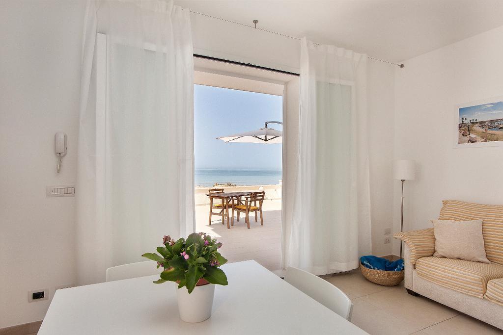 Willa Terrazza Montalbano Punta Secca Zewnętrze zdjęcie